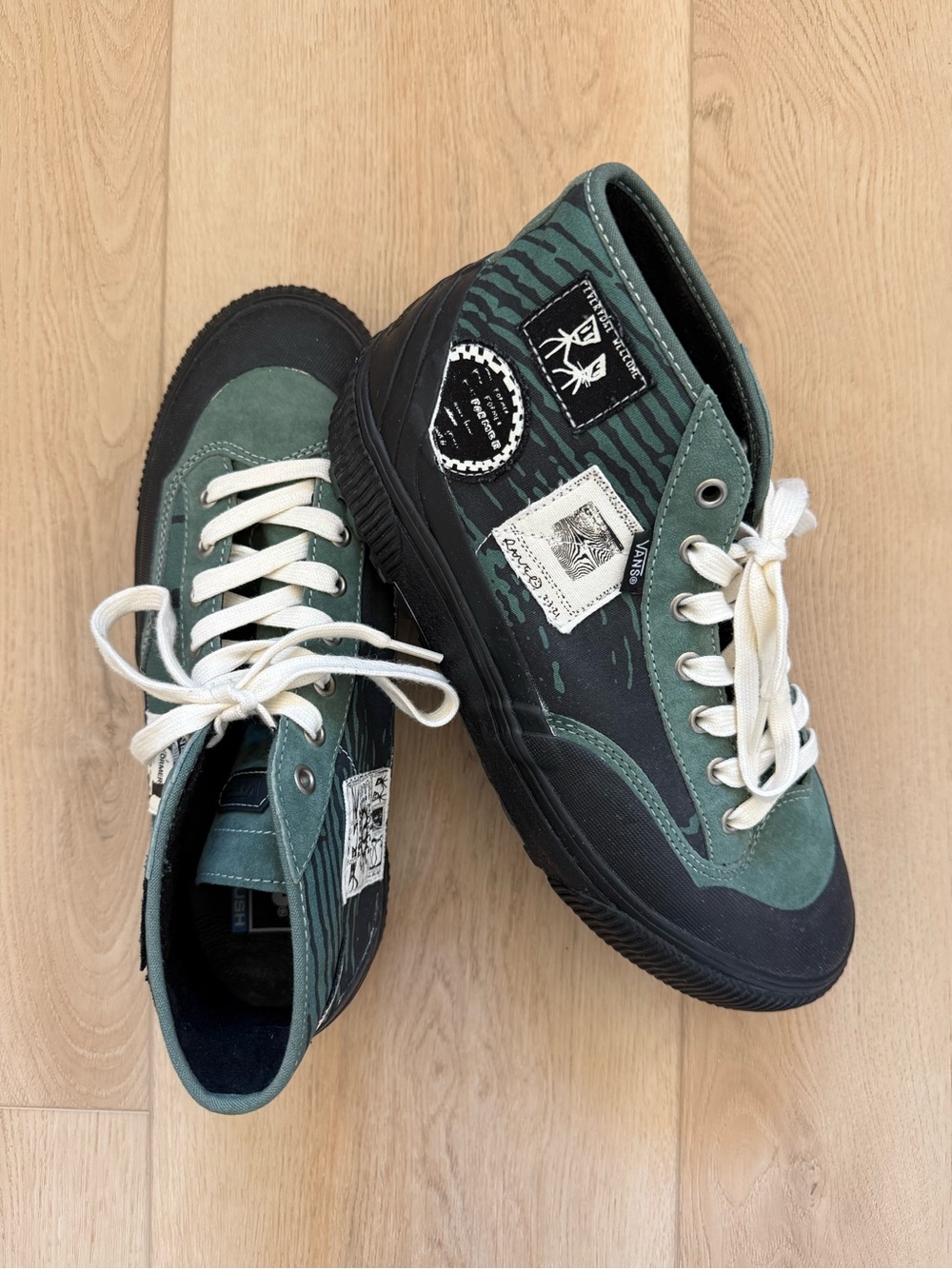 Brand New Vans x Former Men’s Green Black Canvas Patchwork Sneakers Size 9.5